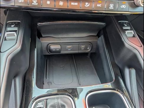 Used 2023 Kia Telluride S w/ S Sunroof Package AWD/4WD image 17