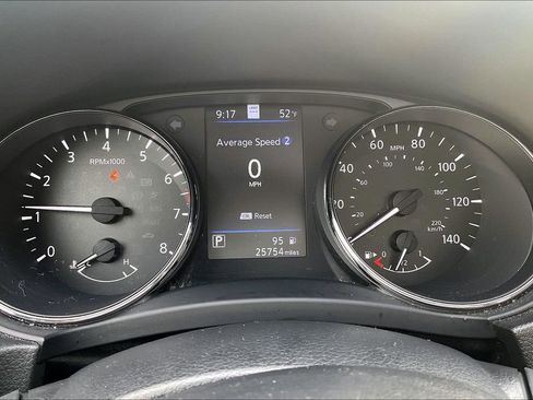 Used 2022 Nissan Rogue Sport SL w/ Premium Package image 19