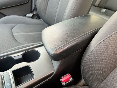 Used 2018 Kia Optima LX image 21