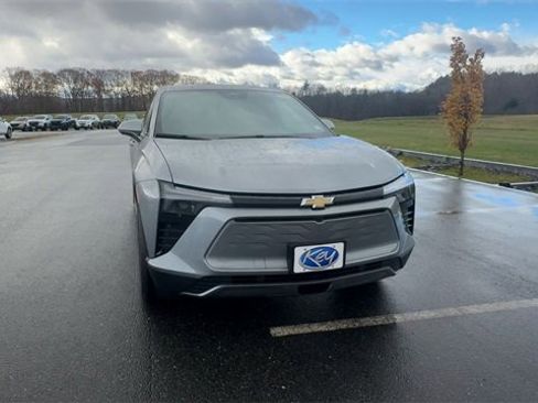 New 2025 Chevrolet Blazer EV LT image 3