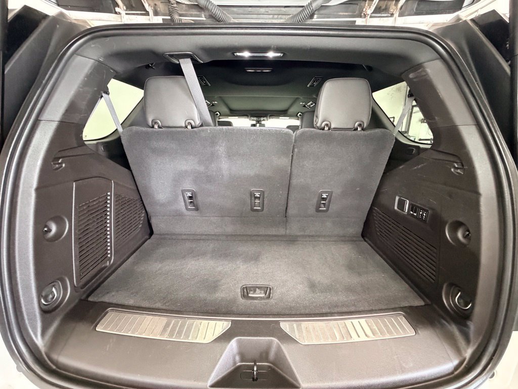 Used 2021 Chevrolet Tahoe RST w/ Luxury Package AWD/4WD image 7