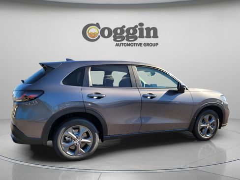 New 2026 Honda HR-V LX image 5