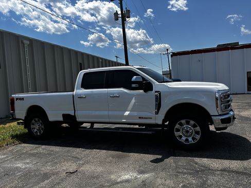 Used 2025 Ford F350 King Ranch w/ Chrome Package AWD/4WD image 7