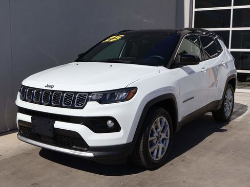 Used 2025 Jeep Compass Limited AWD/4WD image 1