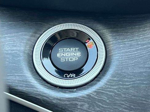 Certified 2023 Jeep Grand Cherokee 4WD 4xe w/ Luxury Tech Group II image 26