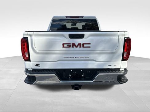 Used 2025 GMC Sierra 1500 SLT image 4
