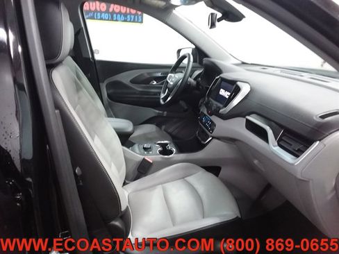 Used 2023 GMC Terrain SLT image 14