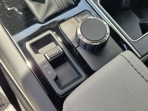 New 2026 Toyota Tundra Limited AWD/4WD image 27