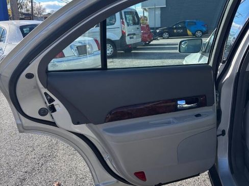 Used 2000 Lincoln LS image 10