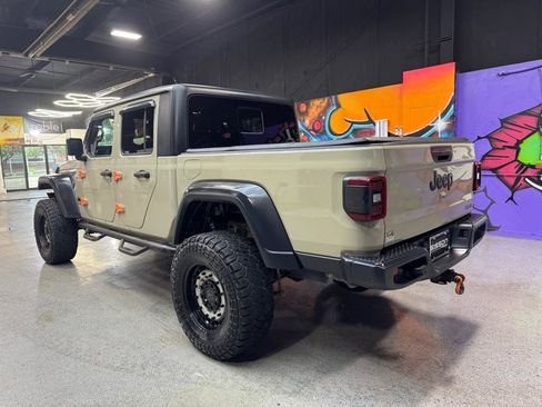 Used 2020 Jeep Gladiator Sport w/ Quick Order Package 24S AWD/4WD image 3