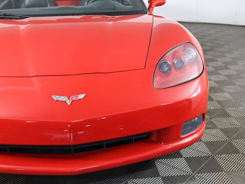 Used 2006 Chevrolet Corvette Convertible w/ Preferred Equipment Group RWD image 21