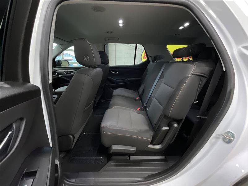 Used 2018 Chevrolet Traverse LS AWD/4WD image 23