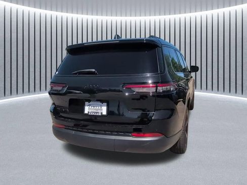 Used 2023 Jeep Grand Cherokee L Laredo AWD/4WD image 10