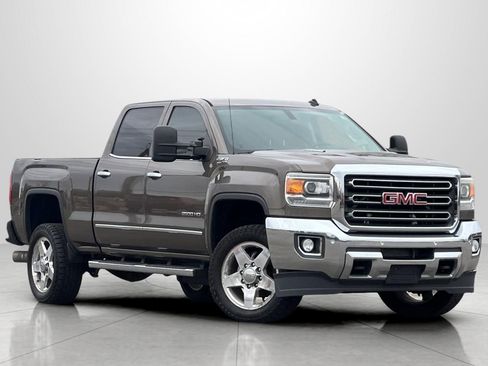 Used 2015 GMC Sierra 2500 SLT w/ Duramax Plus Package image 2