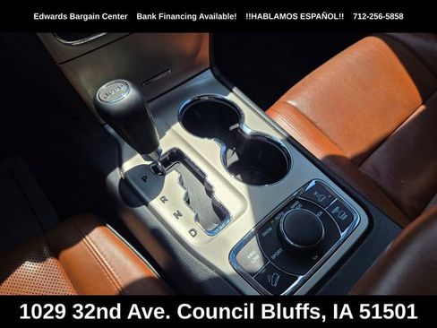 Used 2013 Jeep Grand Cherokee Overland AWD/4WD image 23