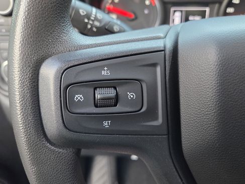 Used 2022 Chevrolet Silverado 1500 Custom AWD/4WD image 25
