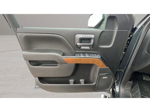 Certified 2018 Chevrolet Silverado 1500 LTZ w/ Sport Package image 26