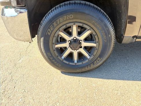 Used 2018 Chevrolet Silverado 1500 LT w/ All Star Edition image 28