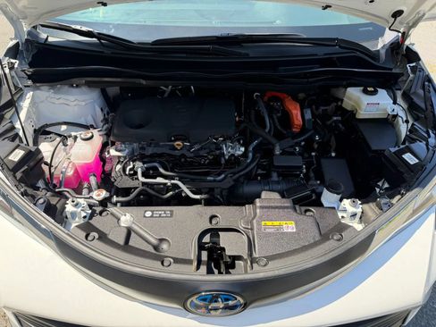 Used 2022 Toyota Sienna LE AWD/4WD image 29
