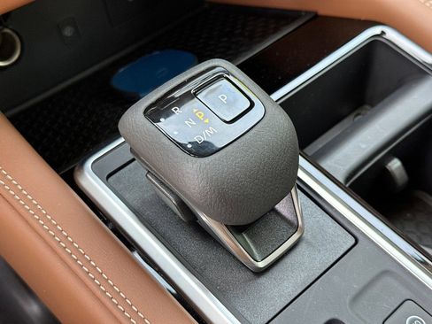 New 2026 Nissan Pathfinder Platinum FWD image 33