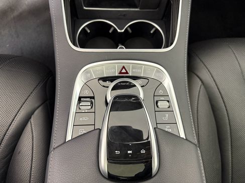 Used 2020 Mercedes-Benz S 450 Sedan image 25