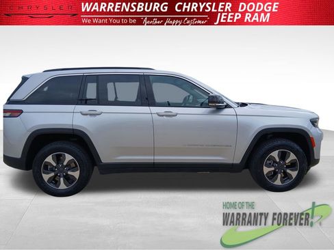 Used 2024 Jeep Grand Cherokee Limited 4xe AWD/4WD image 2