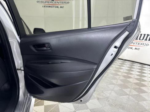 Used 2023 Toyota Corolla LE FWD image 23