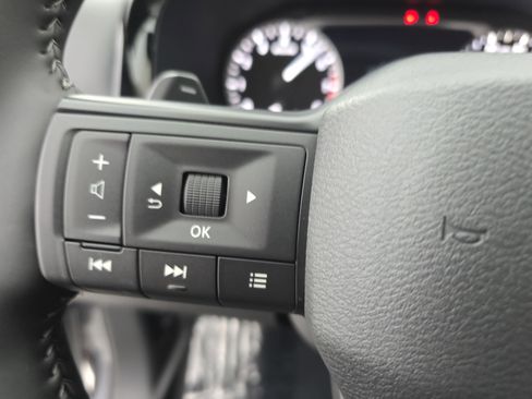 New 2026 Nissan Pathfinder SV AWD/4WD image 17