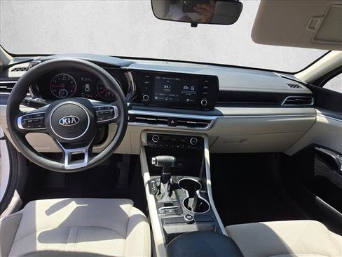Used 2021 Kia K5 LXS FWD image 17