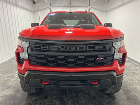 Used 2022 Chevrolet Silverado 1500 Custom Trail Boss w/ LPO, Dark Essentials Package AWD/4WD image 2