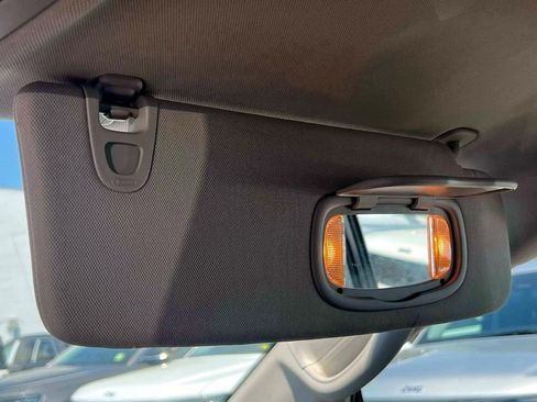 Certified 2023 Chrysler Pacifica Touring-L FWD image 32