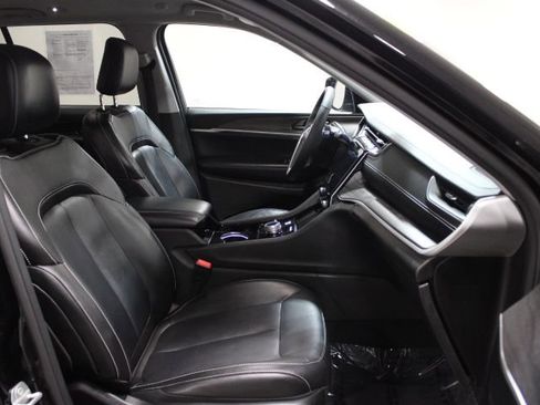 Used 2023 Jeep Grand Cherokee Limited AWD/4WD image 23