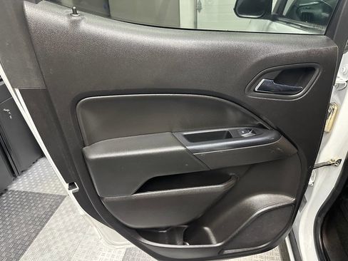 Used 2016 Chevrolet Colorado LT w/ LT Convenience Package image 20