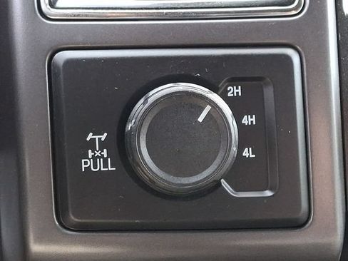 Used 2020 Ford F150 XLT w/ Equipment Group 302A Luxury AWD/4WD image 23