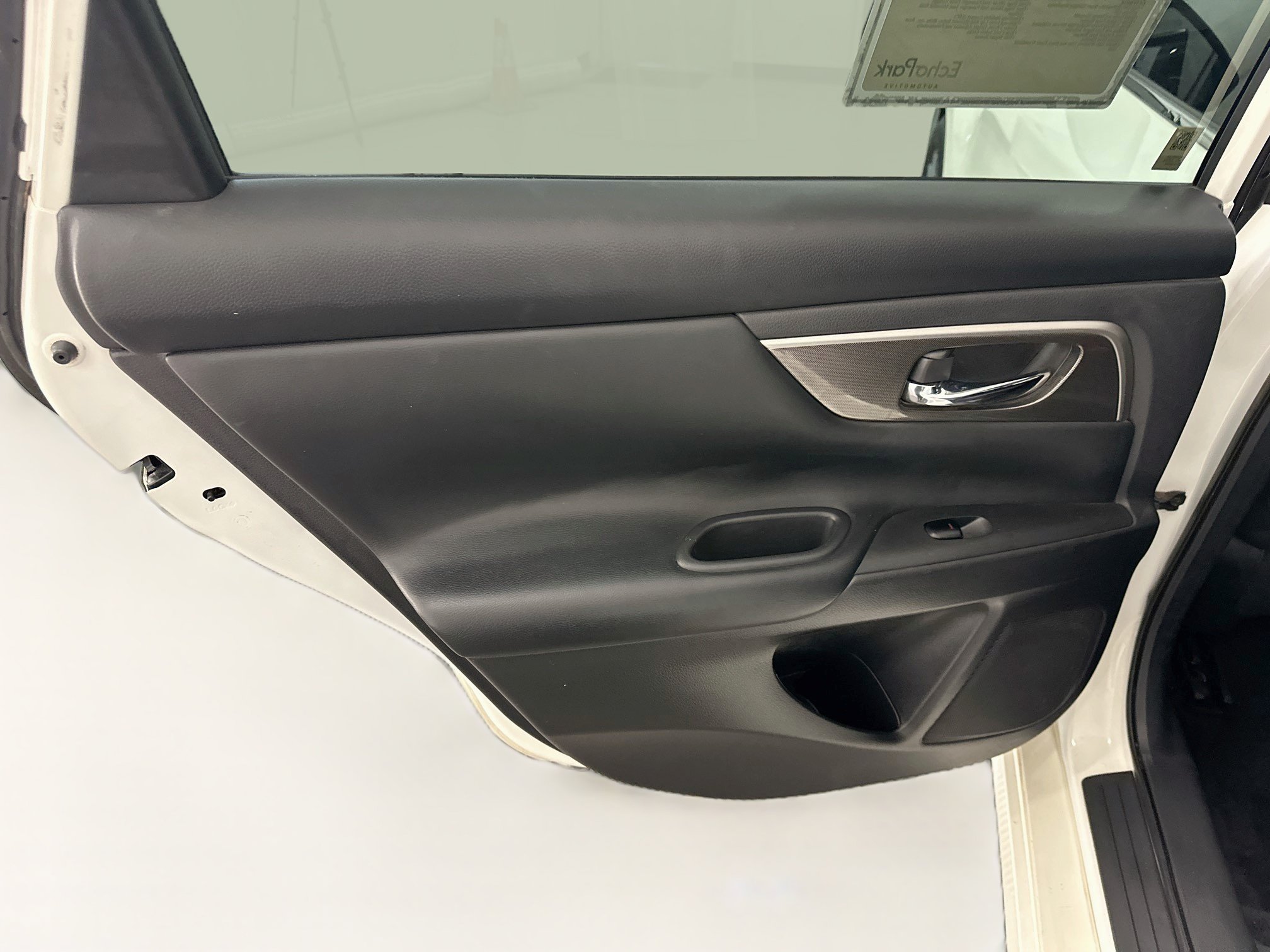 Used 2015 Nissan Altima 2.5 SL w/ Moonroof Package FWD image 26