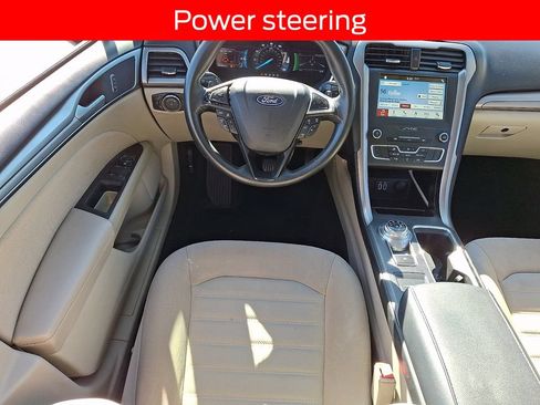 Certified 2019 Ford Fusion SE FWD image 11