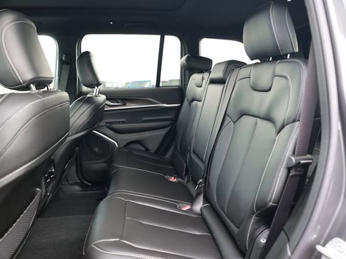 New 2026 Jeep Grand Cherokee Limited image 30