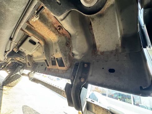 Used 2014 Ford F250 Platinum w/ FX4 Off-Road Package image 26