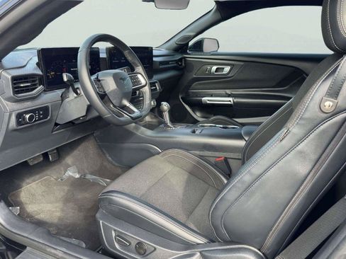 Used 2024 Ford Mustang Coupe RWD image 21
