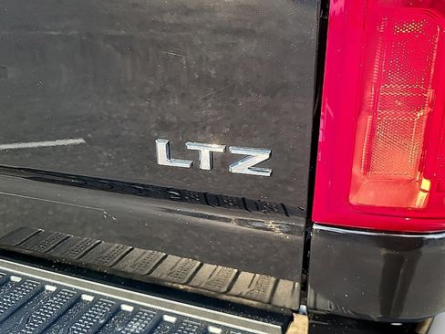 Used 2020 Chevrolet Silverado 3500 LTZ w/ LTZ Convenience Package AWD/4WD image 30