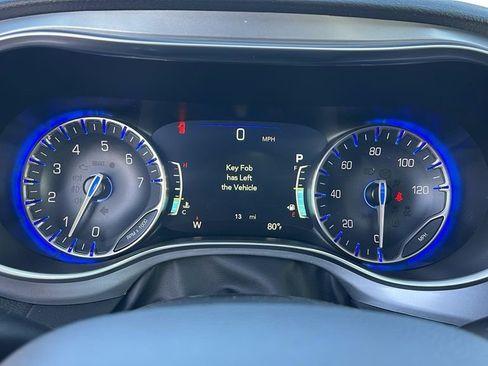 New 2025 Chrysler Pacifica Limited image 20