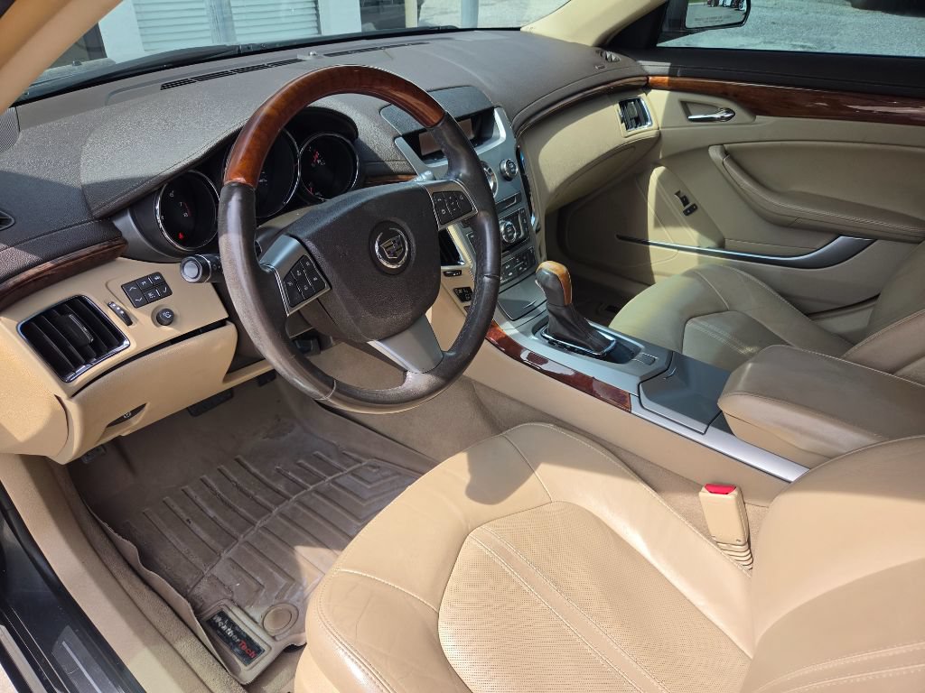 Used 2011 Cadillac CTS Luxury RWD image 15