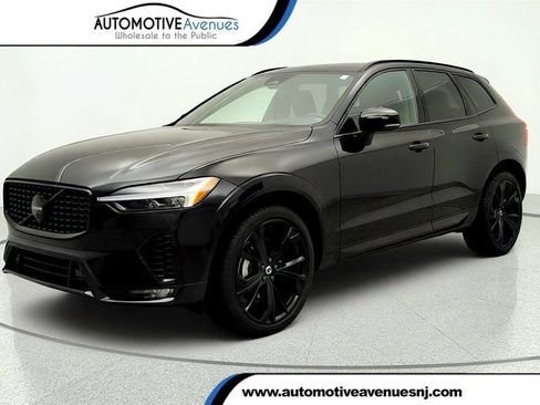Used 2025 Volvo XC60 B5 Ultra w/ Protection Package Premier AWD/4WD image 1