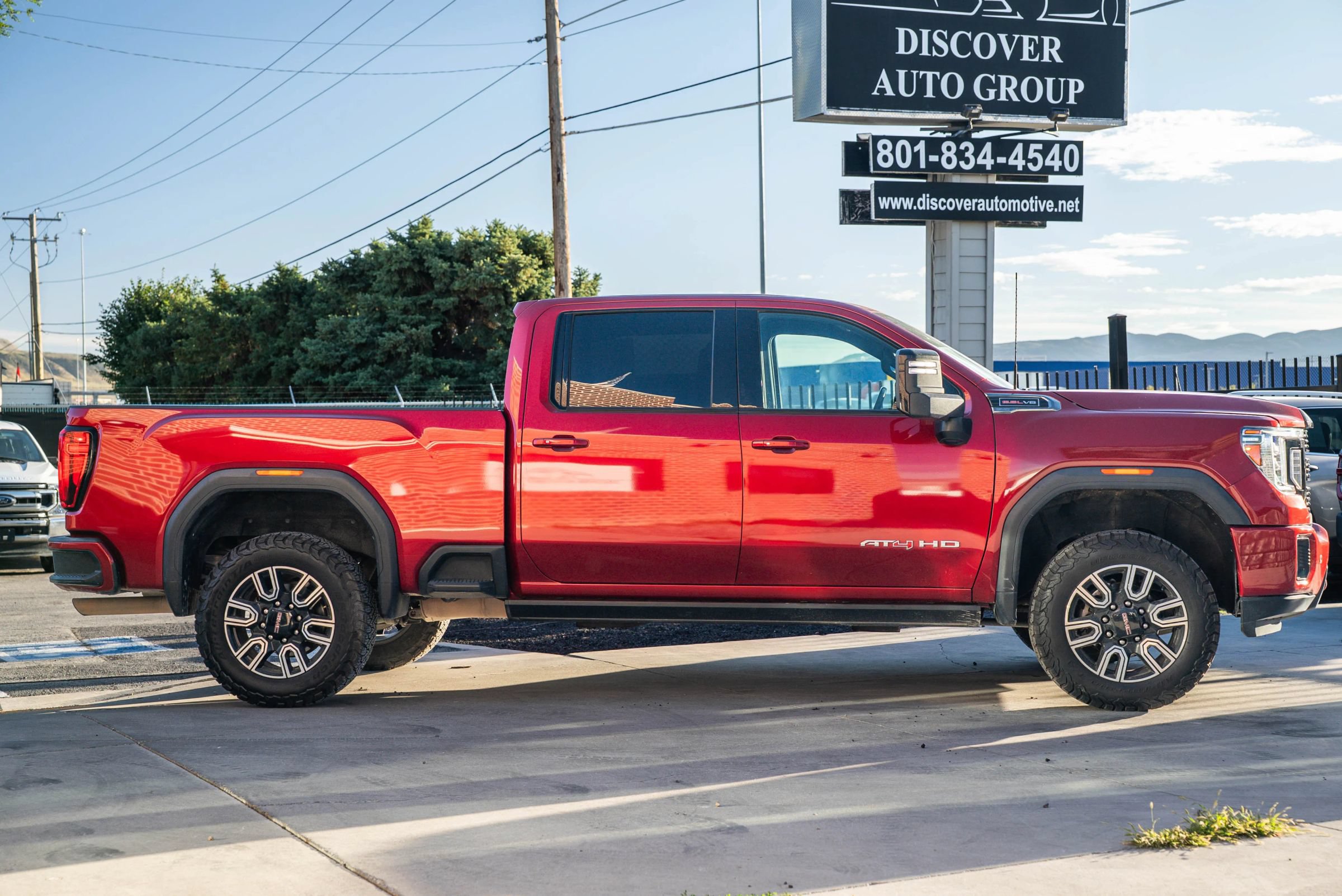 Used 2022 GMC Sierra 2500 AT4 AWD/4WD image 9