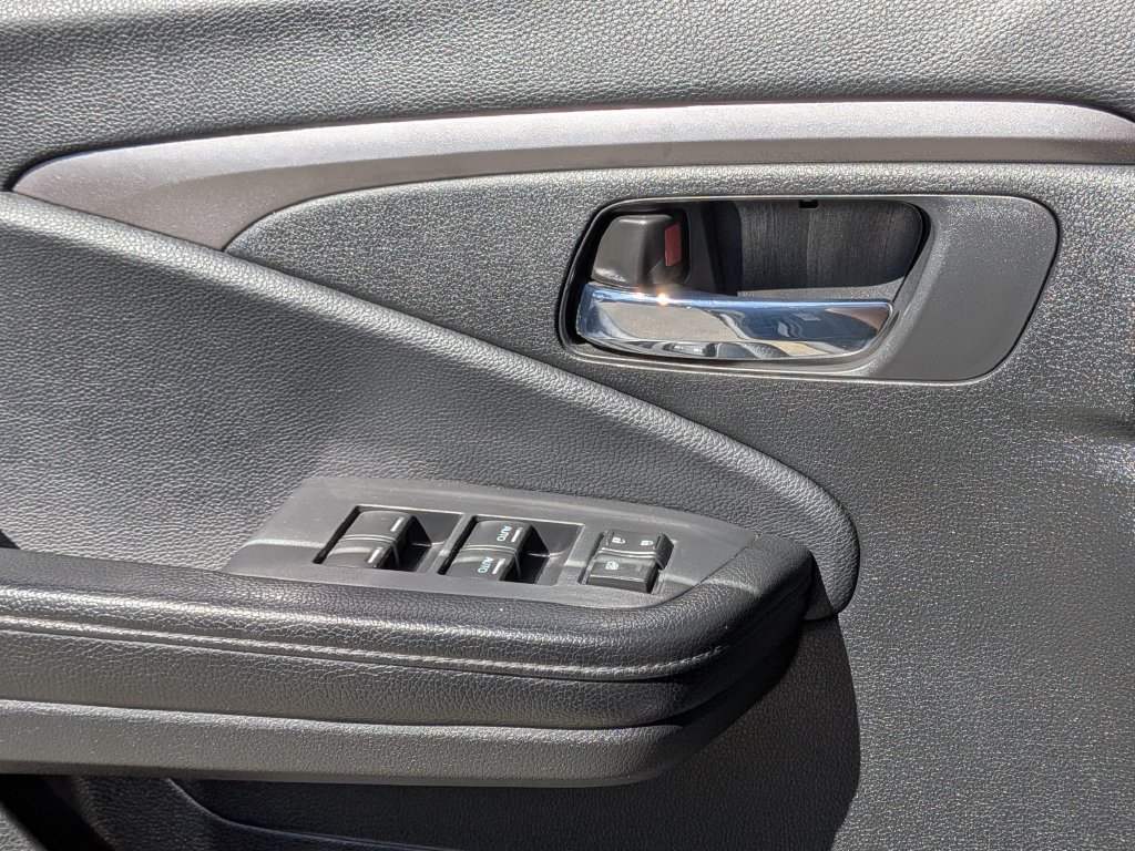 Used 2016 Honda Pilot EX-L image 31