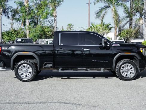 Used 2020 GMC Sierra 2500 Denali w/ Denali Ultimate Package image 10