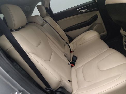 Used 2020 Ford Edge Titanium w/ Equipment Group 301A FWD image 19