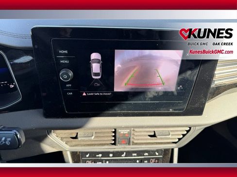 Used 2025 Volkswagen Jetta Sport image 19