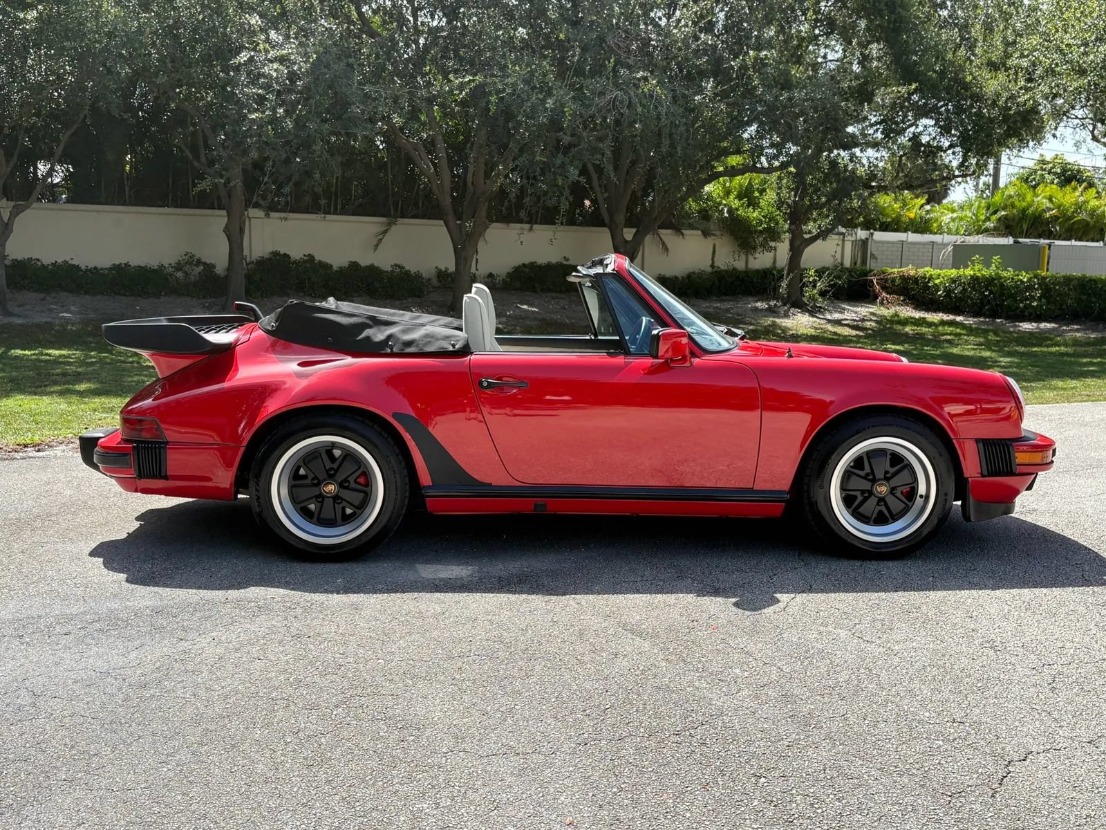 Used 1988 Porsche 911 Carrera RWD image 8