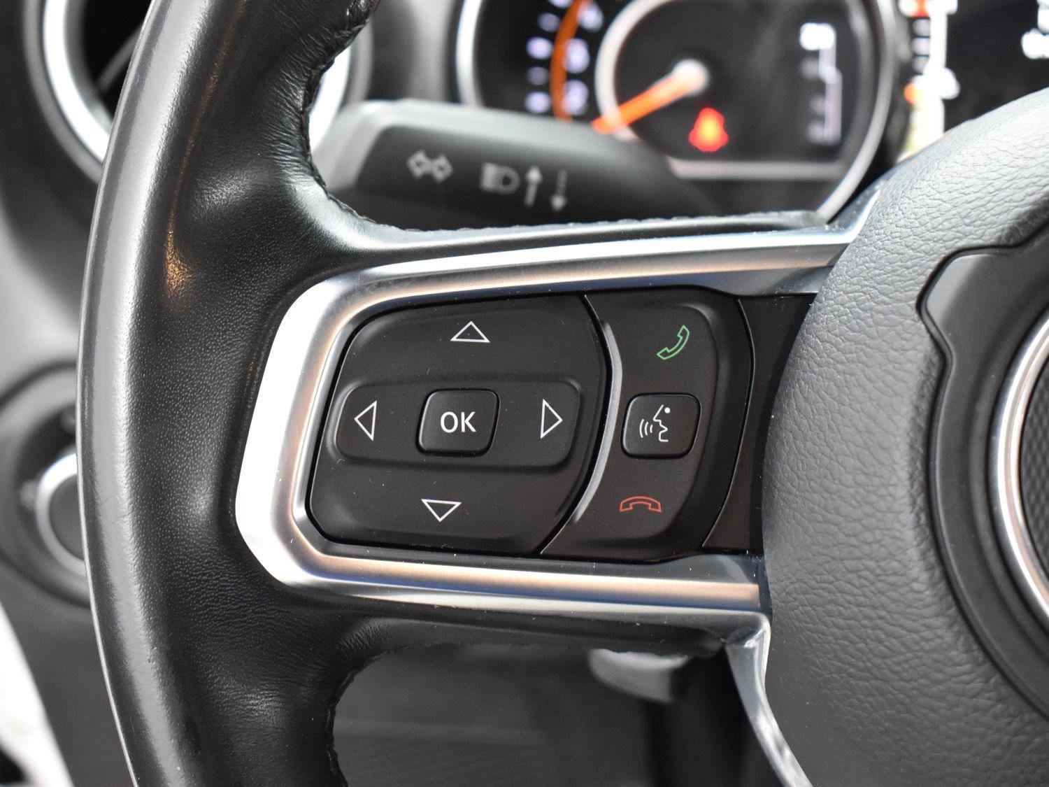 Used 2020 Jeep Wrangler Unlimited Sahara AWD/4WD image 17